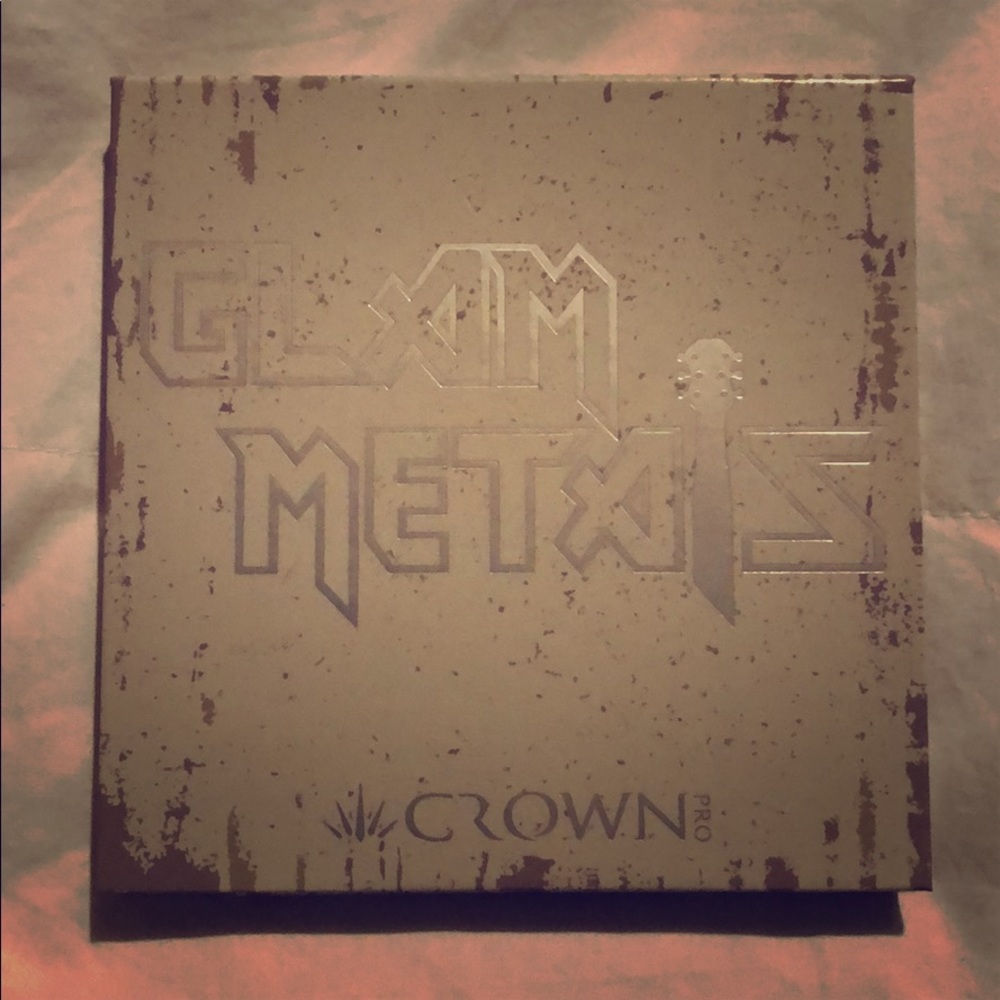 Crown Pro Glam Metals Palette